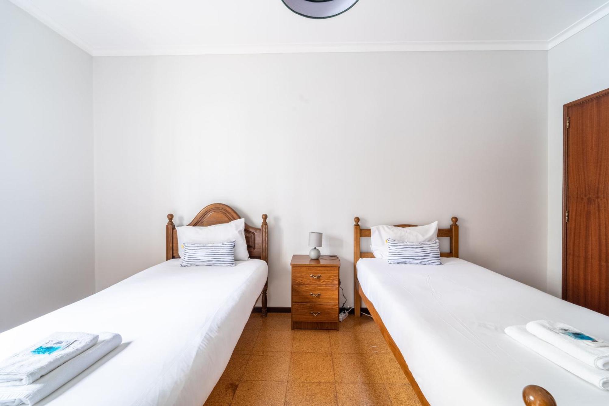 Amorosa Villa, 500M From The Beach By House And People Ngoại thất bức ảnh