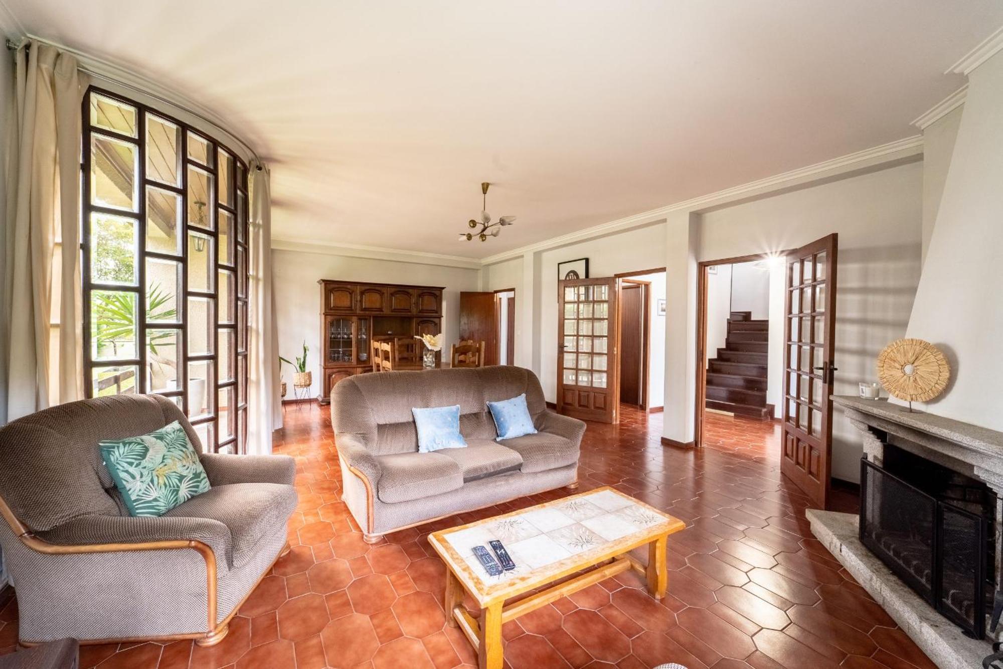Amorosa Villa, 500M From The Beach By House And People Ngoại thất bức ảnh